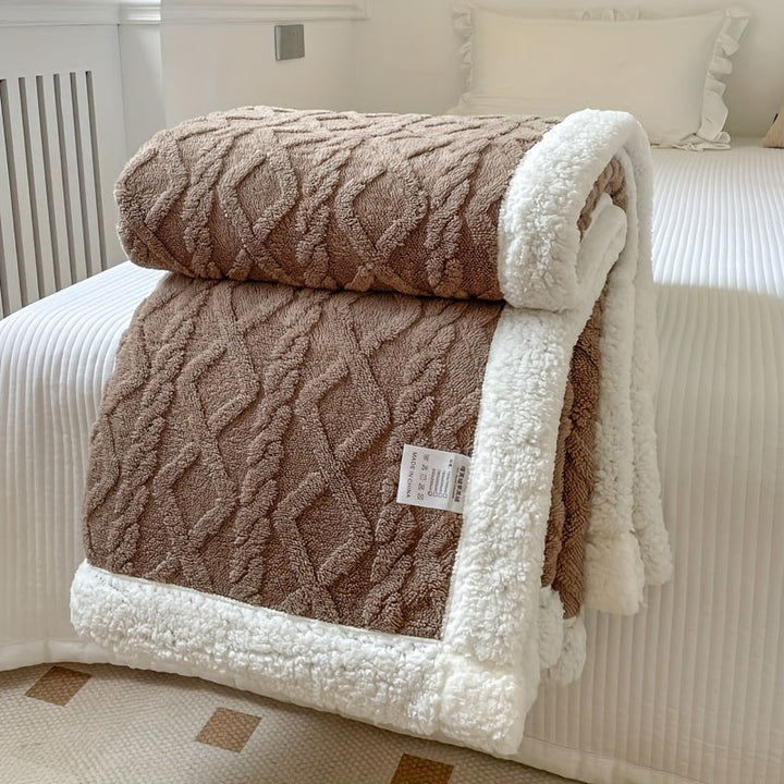 CozyNest - Reversible Fleece Blanket for Fall and Winter