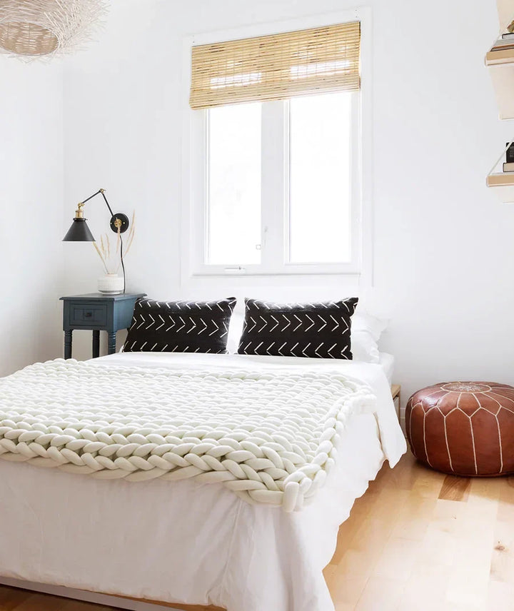 Chunky Knit Handmade Weighted Throw – Ultra-Cozy &amp; Stylish Blanket