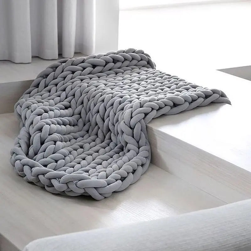 Chunky Knit Handmade Weighted Throw – Ultra-Cozy &amp; Stylish Blanket
