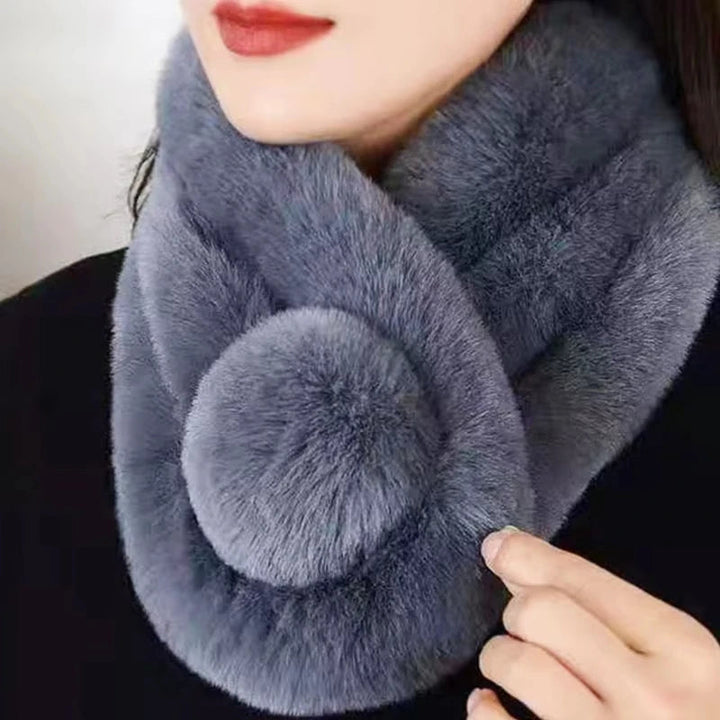Plush Faux Fur Loop Scarf for Soft, Cozy Winter Warmth