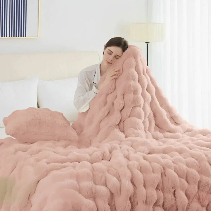 Reversible Faux Rabbit Fur Throw Blanket with Velvet Back
