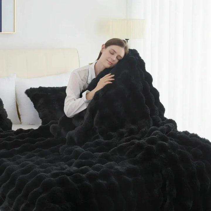 Reversible Faux Rabbit Fur Throw Blanket with Velvet Back