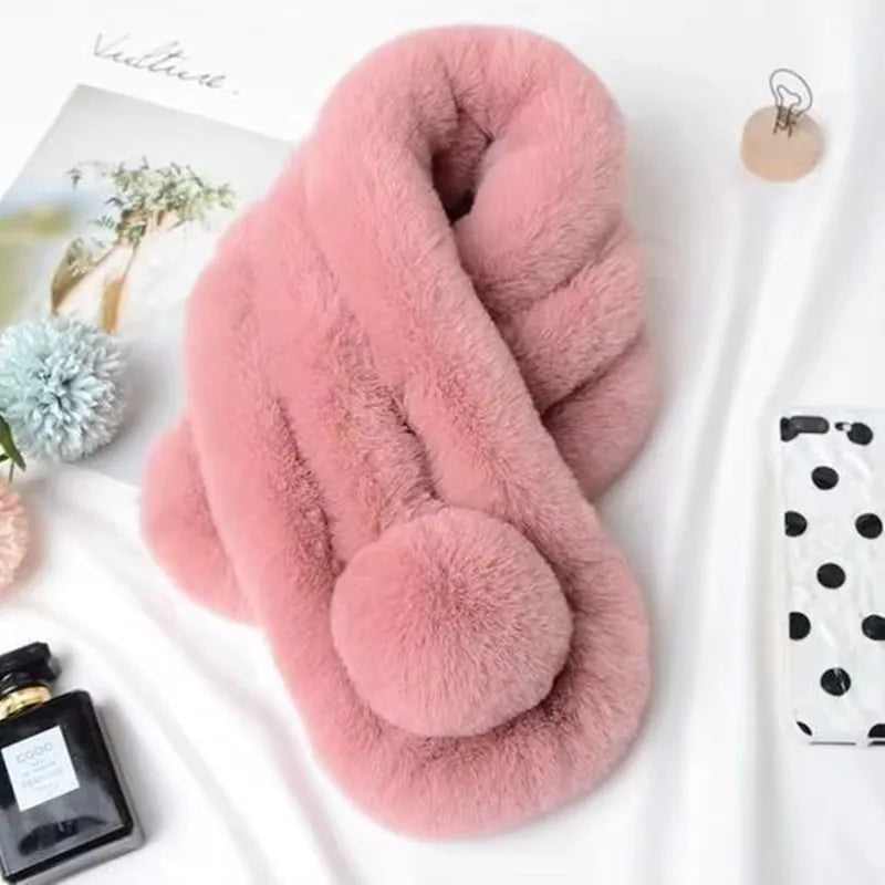 Plush Faux Fur Loop Scarf for Soft, Cozy Winter Warmth
