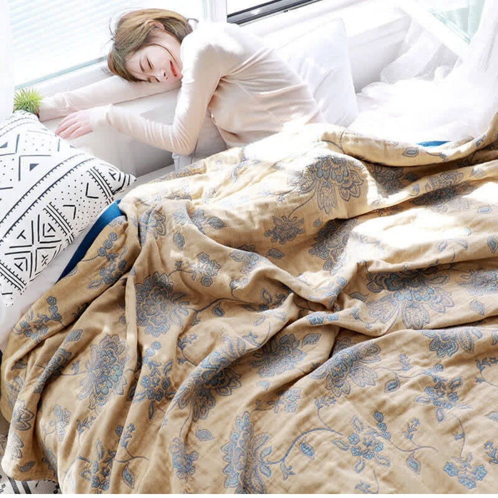 Five-Layer Cotton Gauze Blanket With Woven Floral Jacquard