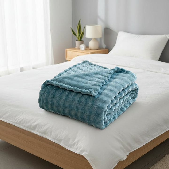 3D Bubble Plush Blanket with Cloud-Soft Raised Texture