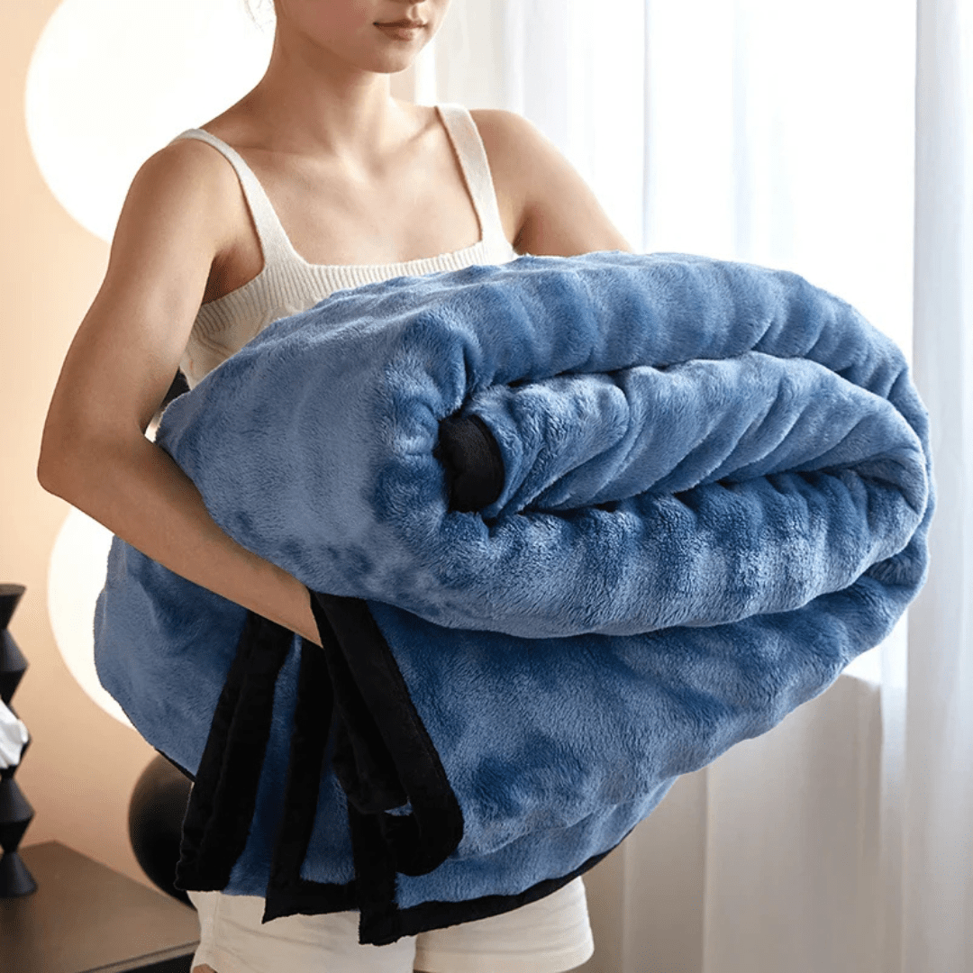 Double-Sided Plush Fleece Blanket, Ultra-Soft and Cozy