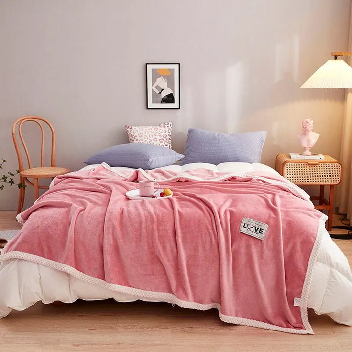 Ultra-Soft Lightweight Flannel Fleece Throw Blanket in Pink