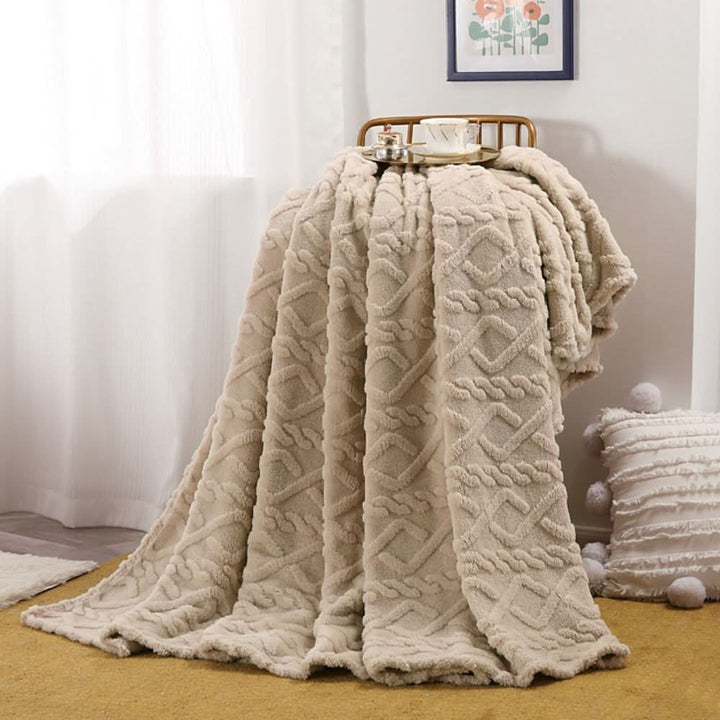 Lightweight 3D Textured Fleece Blanket for Couch, Bed &amp; Travel