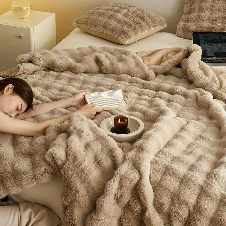 Fleece Blanket Beige - Warm Cuddly Blanket Plush and Thick