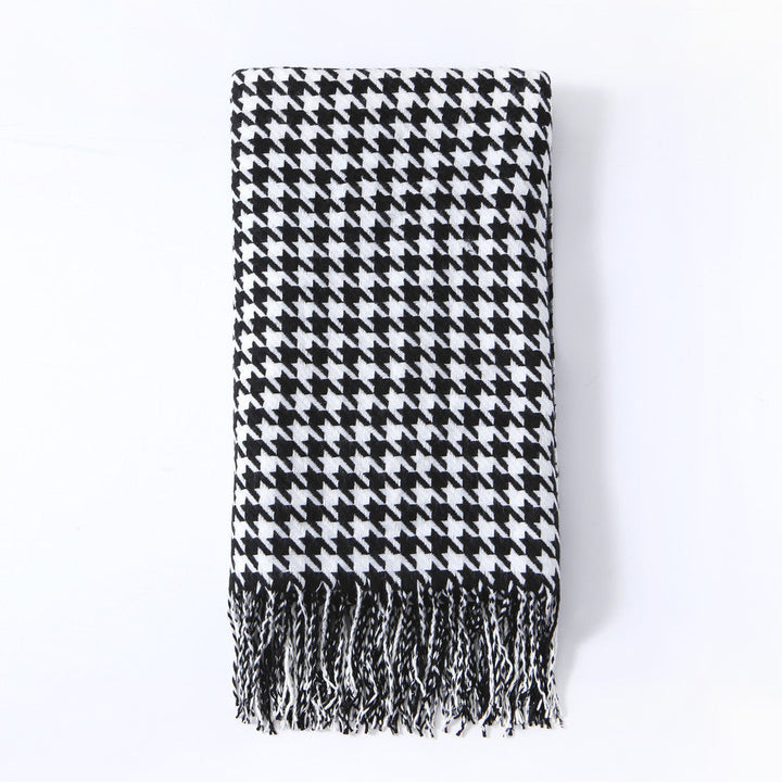 Stylish Houndstooth Pattern Throw Blanket