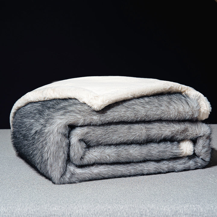 Luxurious Faux Fur Throw Blanket 1787118668