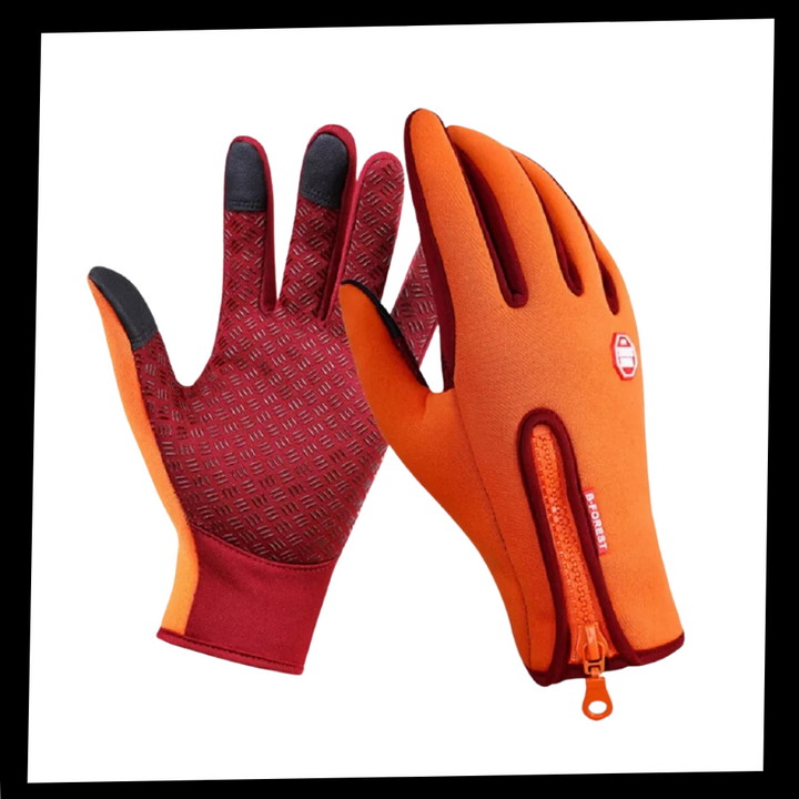 Water-Resistant Thermal Gloves Built for Cold Down to -22°F