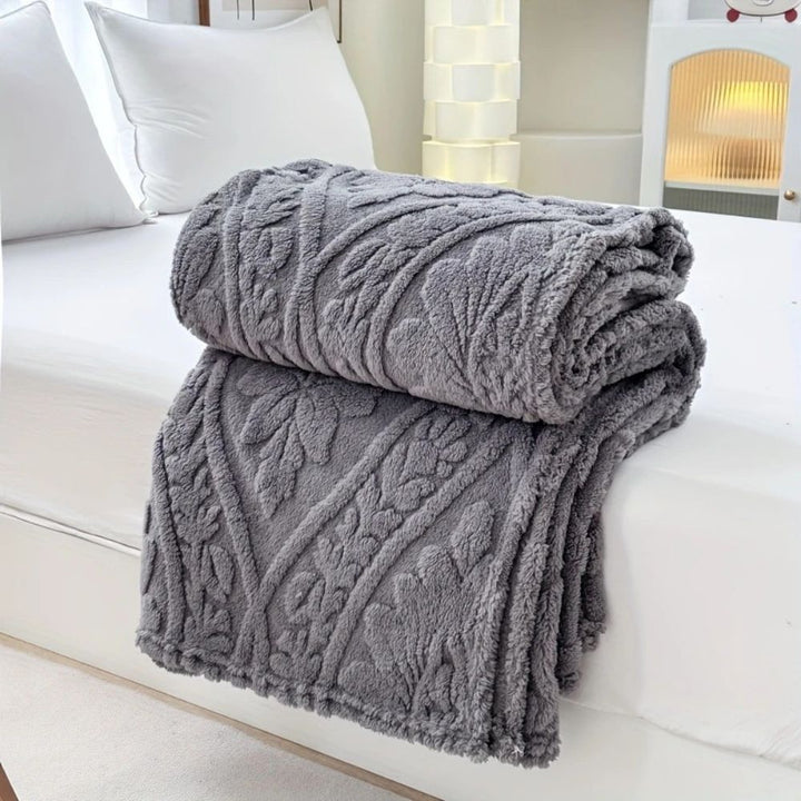 Geometric Jacquard Fleece Throw – Soft Microfiber in Four Sizes