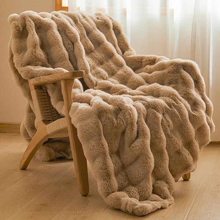 Ultra-Soft Faux Fur Blanket, Thick and Velvety for Cold Days