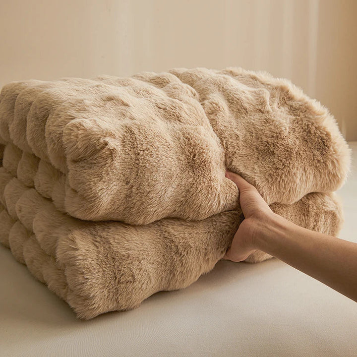 Ultra-Soft Faux Fur Blanket, Thick and Velvety for Cold Days