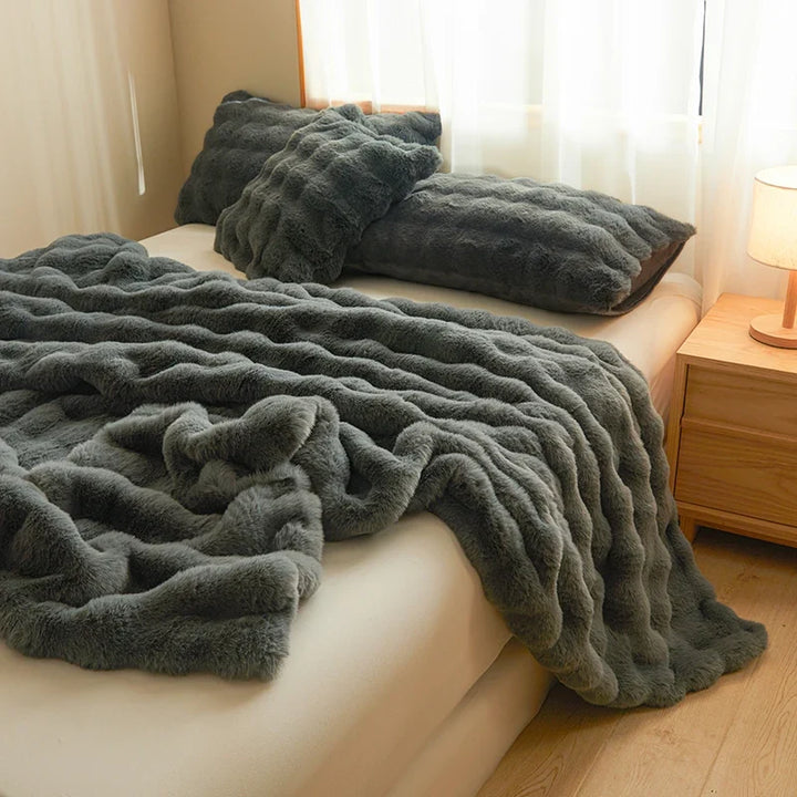 Ultra-Soft Faux Fur Blanket, Thick and Velvety for Cold Days