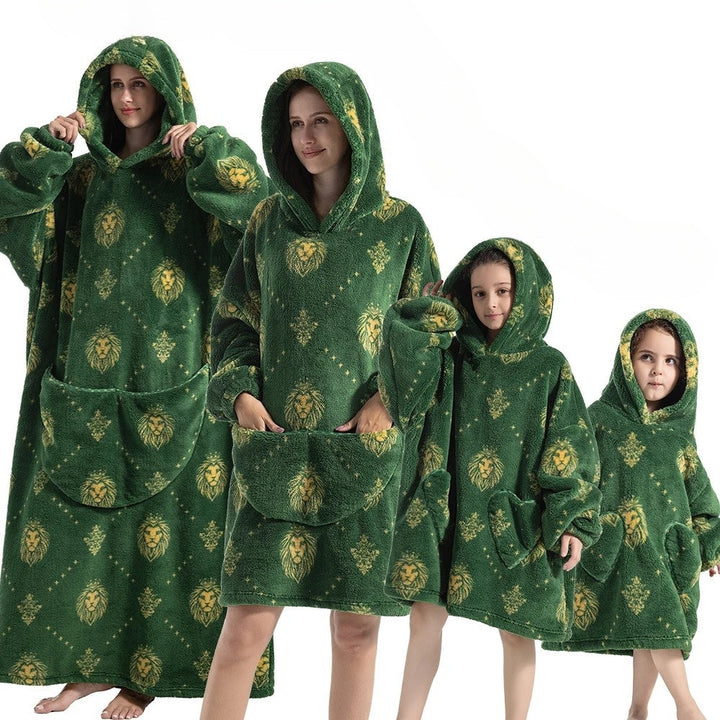 Oversized Hoodie Blanket with Pumpkin Pattern and Fleece Flannel Fabric, Unisex