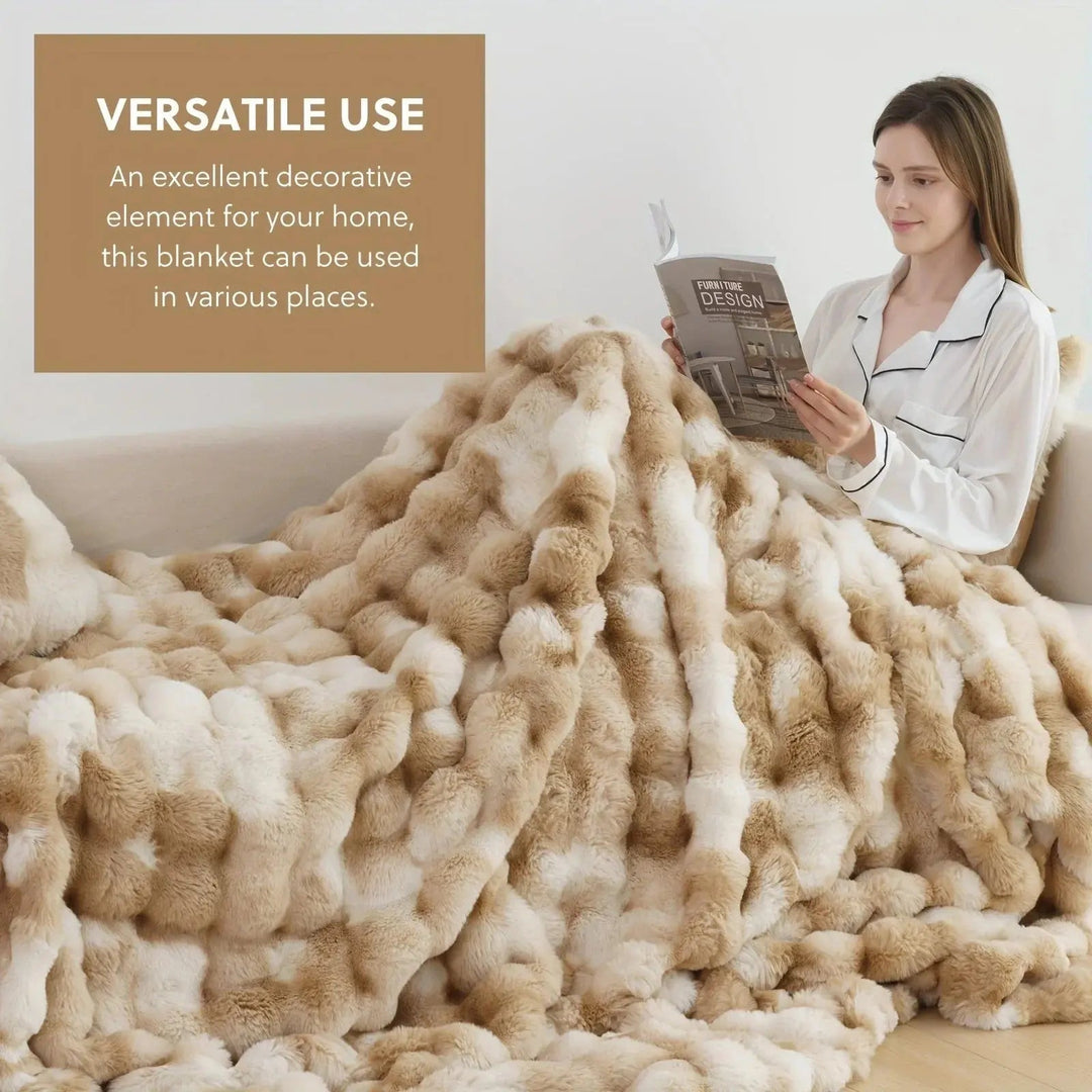 Reversible Faux Rabbit Fur Throw Blanket with Velvet Back