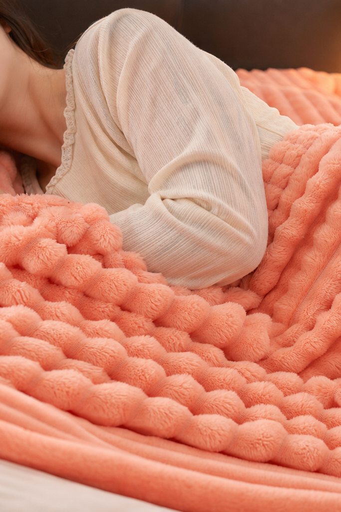 Two-Tone Reversible Plush Blanket – Fluffy Plush Meets Silky Velour