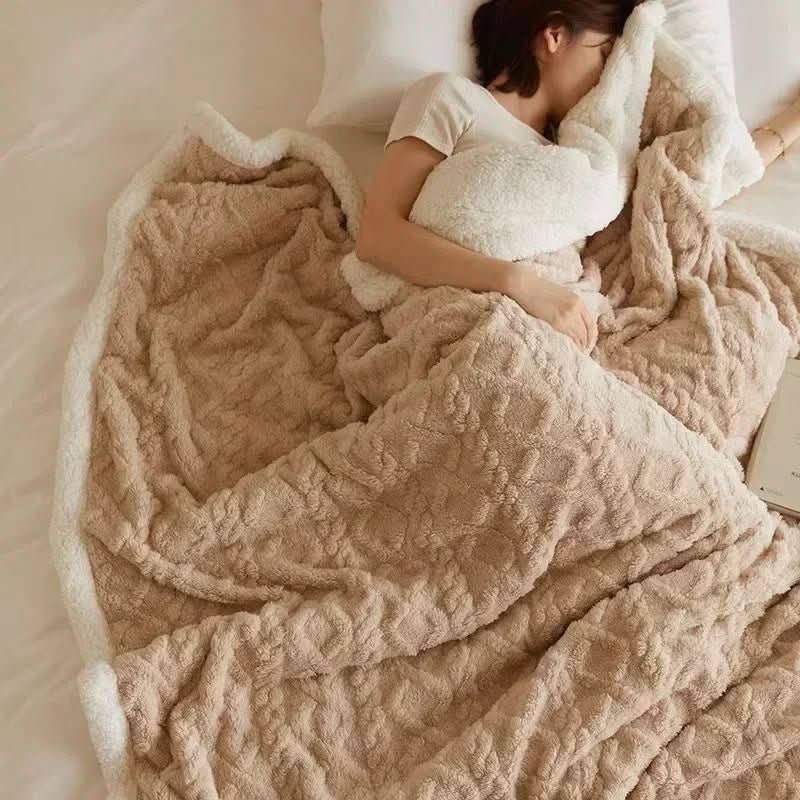 Reversible Winter Blanket, Warm and Modern Two-Sided Throw