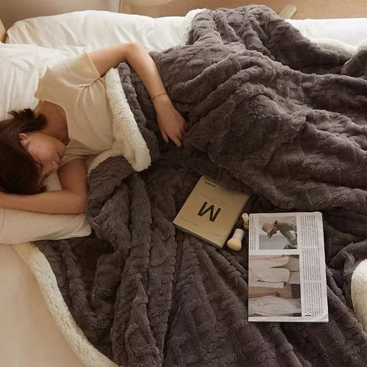 SHEARCOZY – Ultra-Warm Lambswool Blanket for Winter Comfort