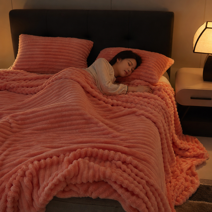 Two-Tone Reversible Plush Blanket – Fluffy Plush Meets Silky Velour