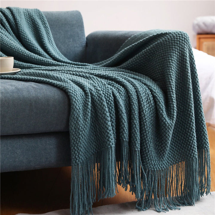 Scandinavian Knit Blanket – Soft Throw for Couch and Bed