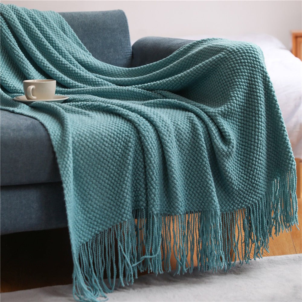 Scandinavian Knit Blanket – Soft Throw for Couch and Bed