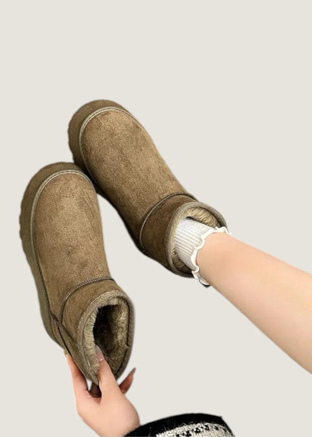 Unisex Lined Winter Boots with Non-Slip Sole