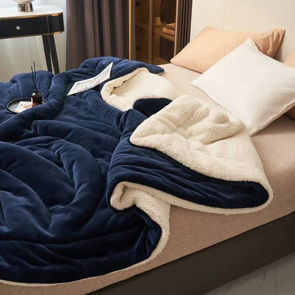 Plush Fleece Throw Blanket – Velvety Soft in 10 Colors